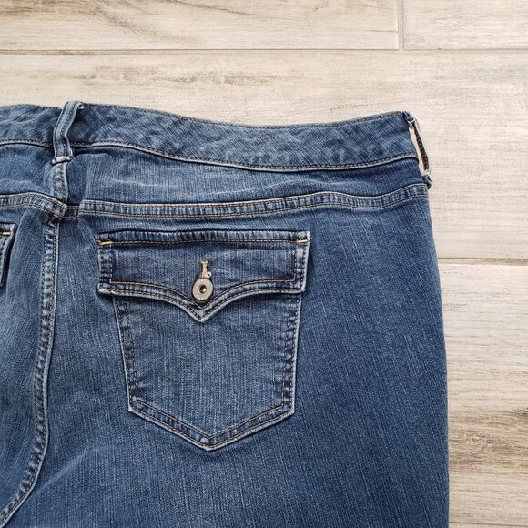 Torrid Slim Boot Jean Women's Flap Pocket Vintage Stretch Denim Medium Wash 20S - Picture 6 of 9